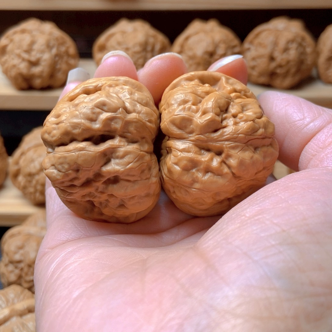 文玩核桃吊坠南蛤蟆头