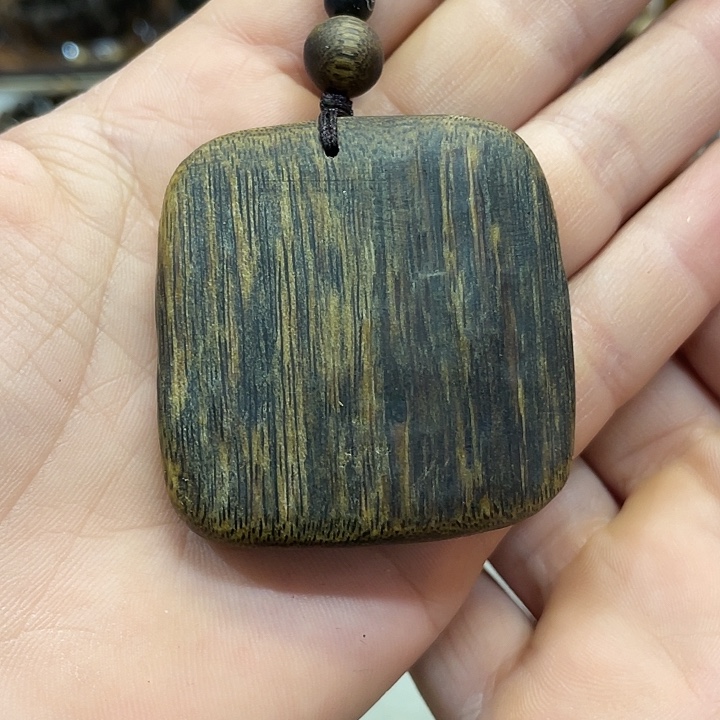 沉香吊坠奇楠挂件红油老料