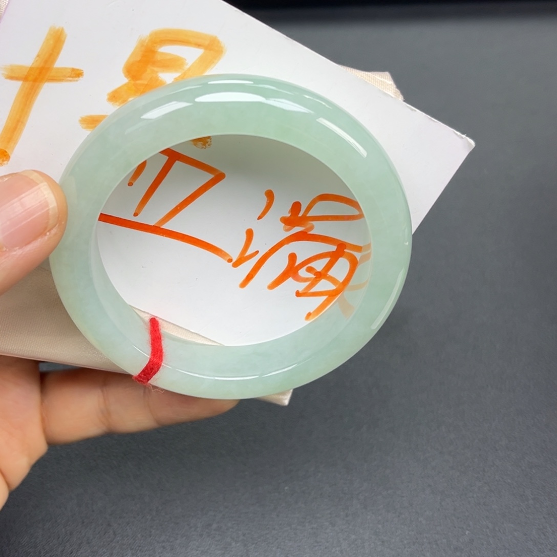 翡翠未镶嵌手镯手镯