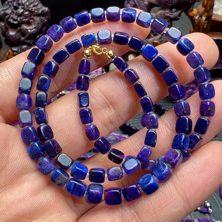 苏纪石（舒俱来）项链18K金镶嵌