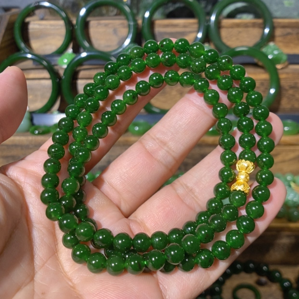 【闪购商品】吊坠(不含链)未镶嵌和田玉俄七红皮菠菜绿项链 6