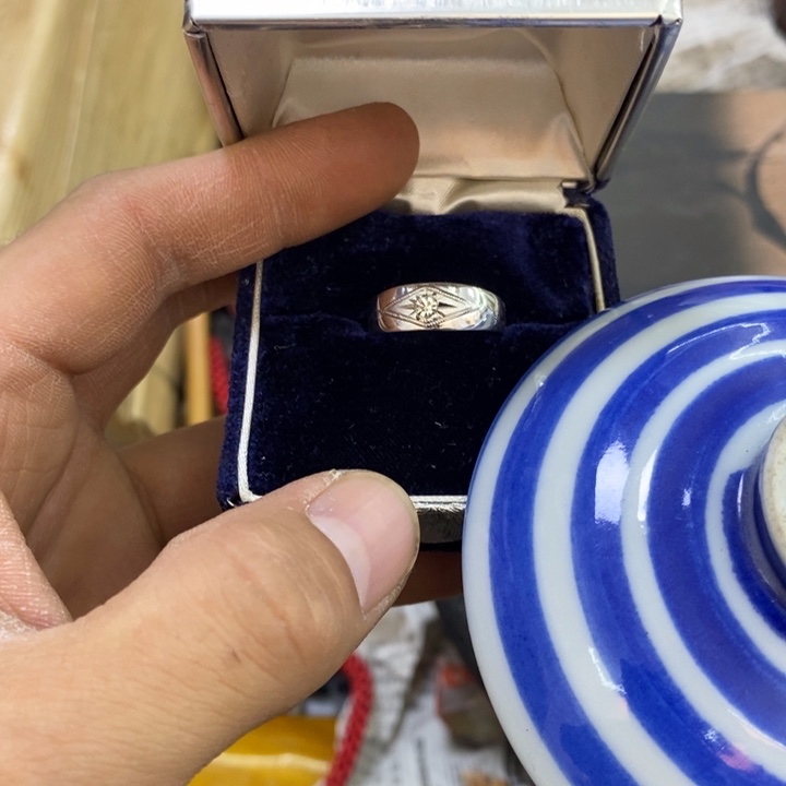 瓷片o o o o o o o o o o