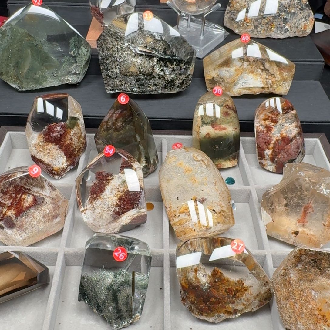 +***E未镶嵌摆件水晶水晶