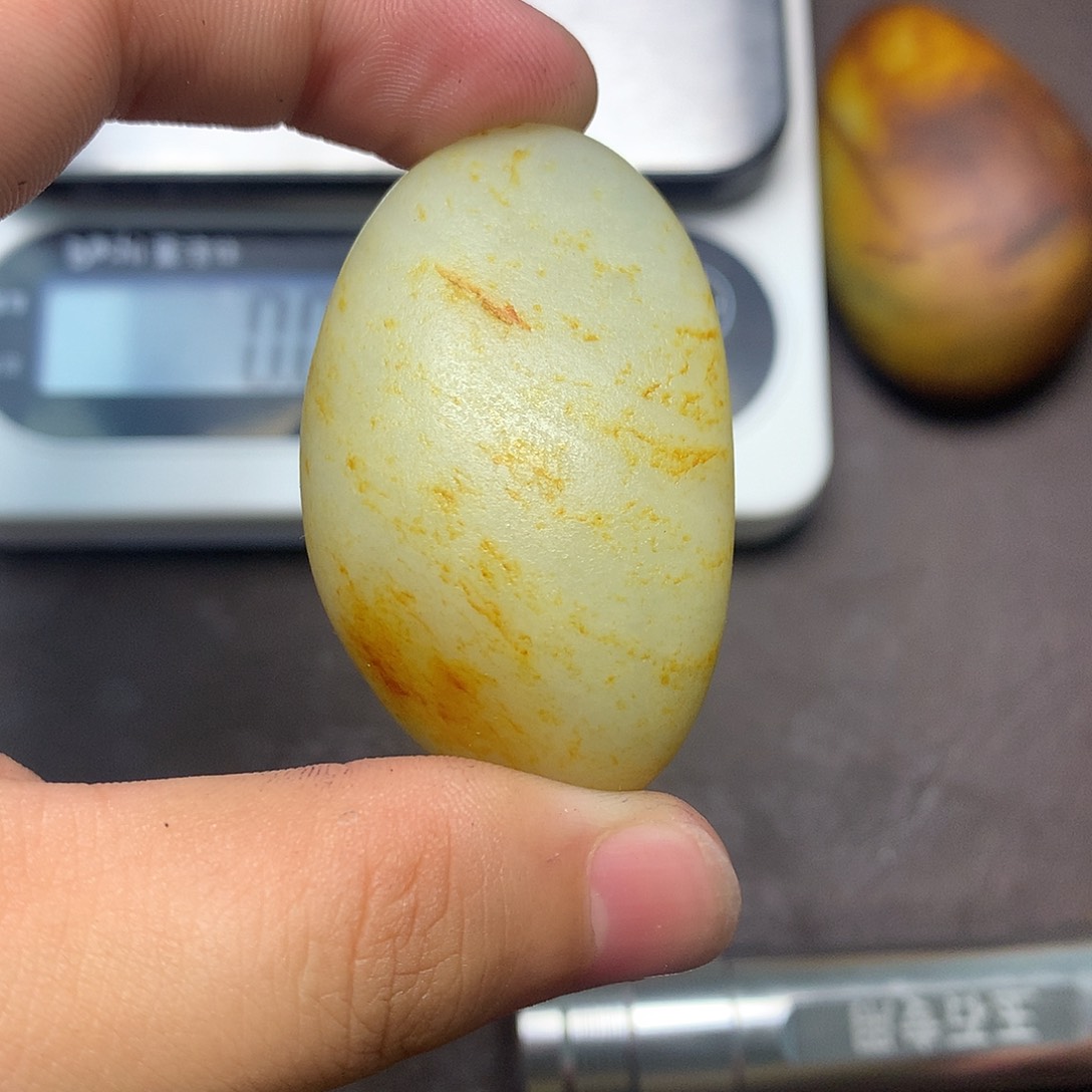 和田玉（糖玉）未镶嵌挂件