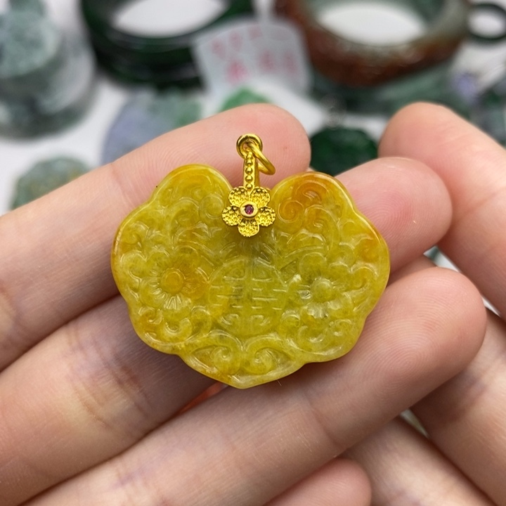 颈饰未镶嵌翡翠吊坠