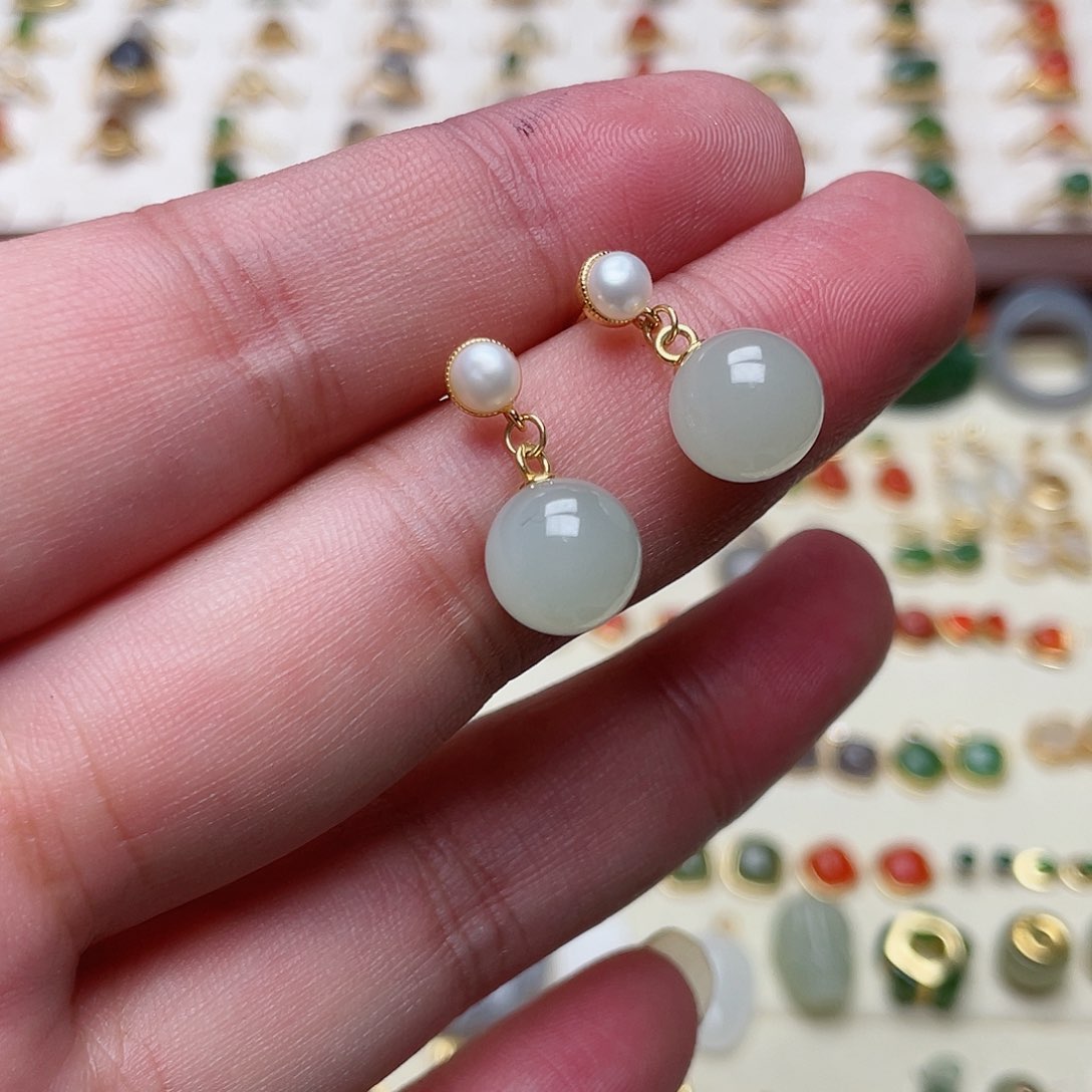 和田玉耳钉银S925镶嵌