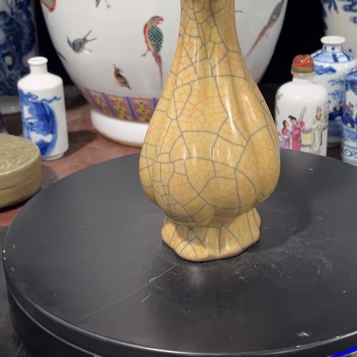 摆件哥窑花口赏瓶！！