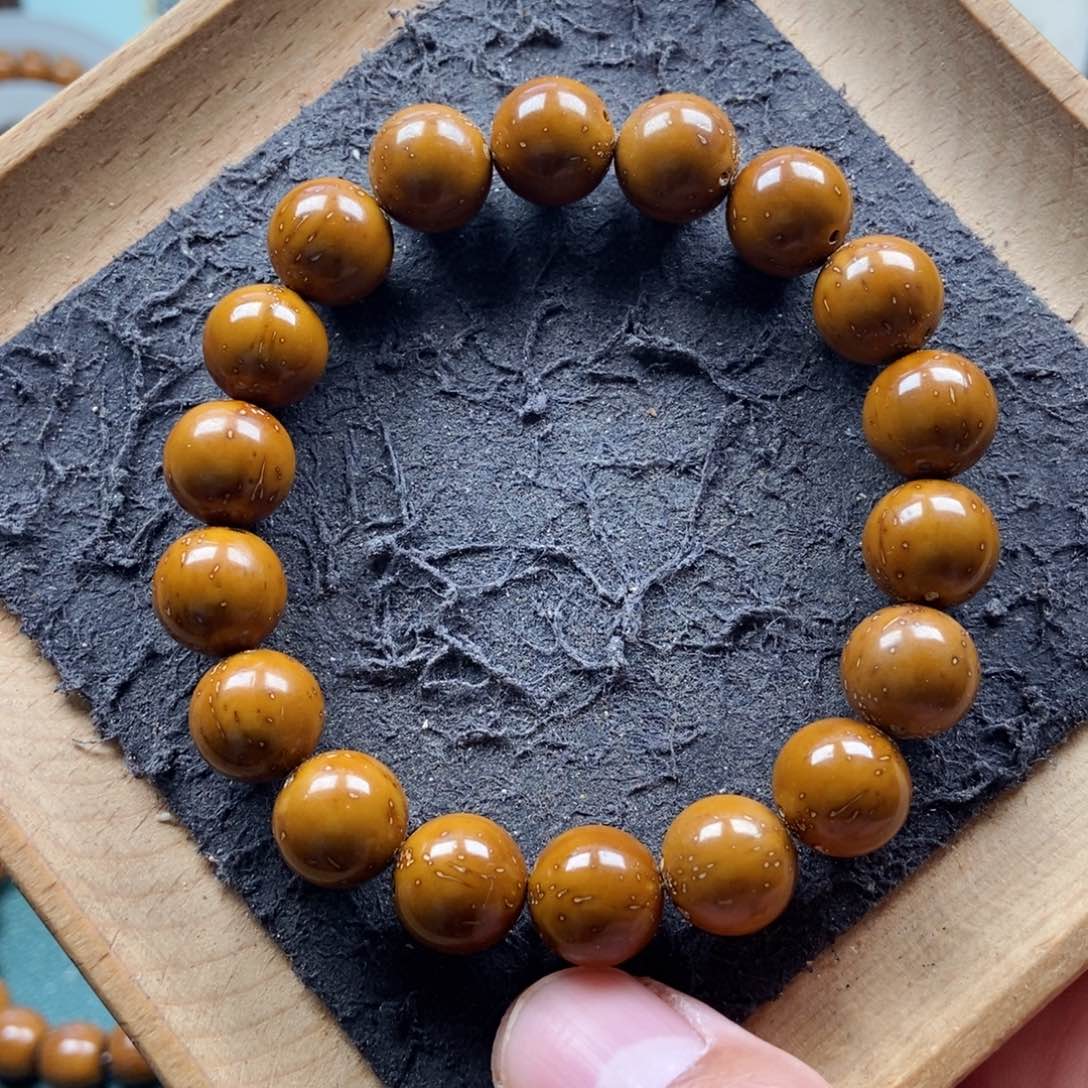 紫金鼠手串12mm黄金甲光珠