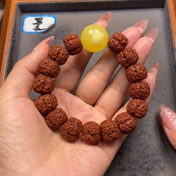 金刚菩提吊坠菩提