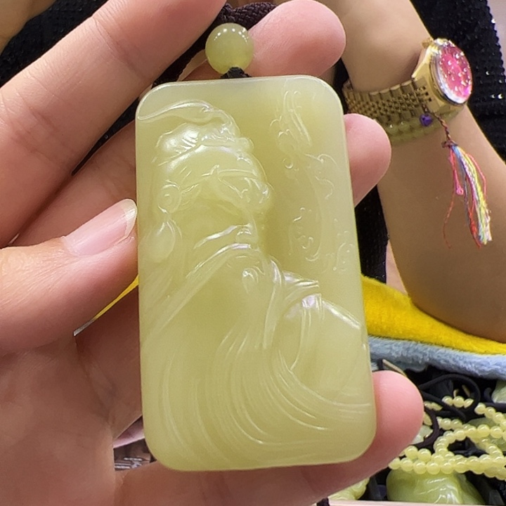 和田玉（黄玉）未镶嵌颈饰