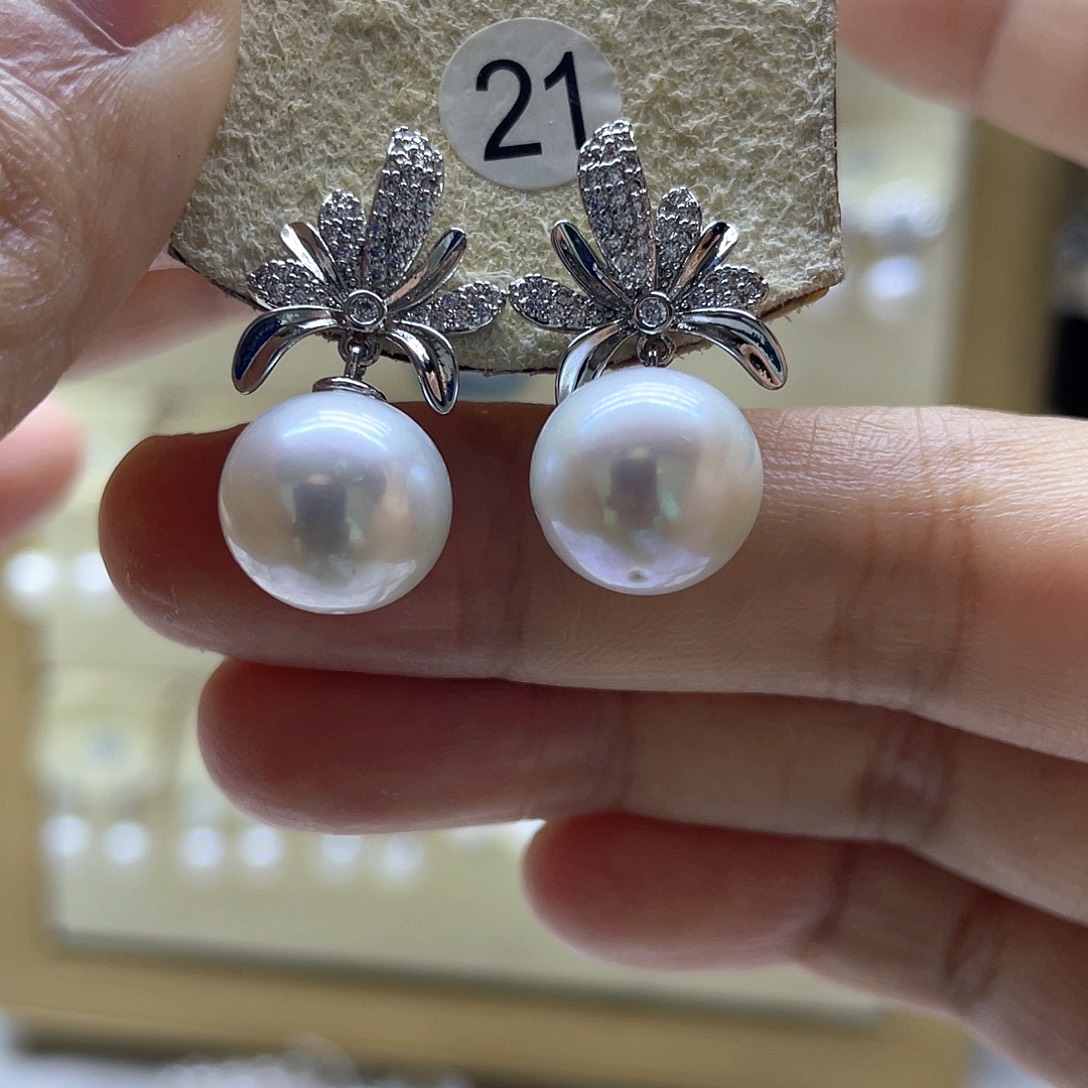 银S925镶嵌淡水珍珠耳饰