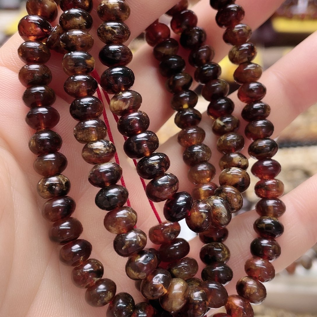 琥珀裸石未镶嵌?****?七