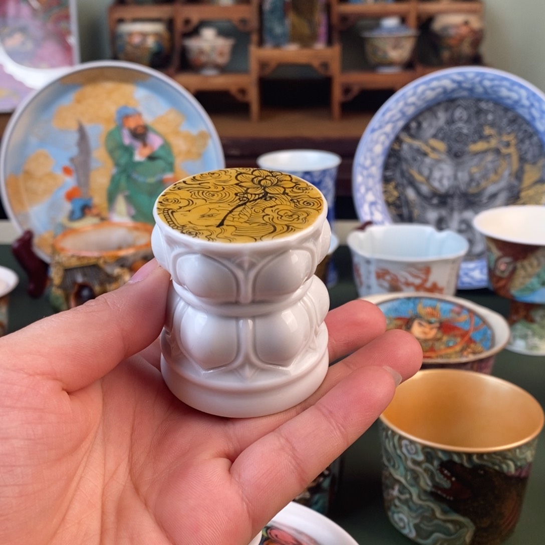 纯手工手绘陶瓷墩墩盖置