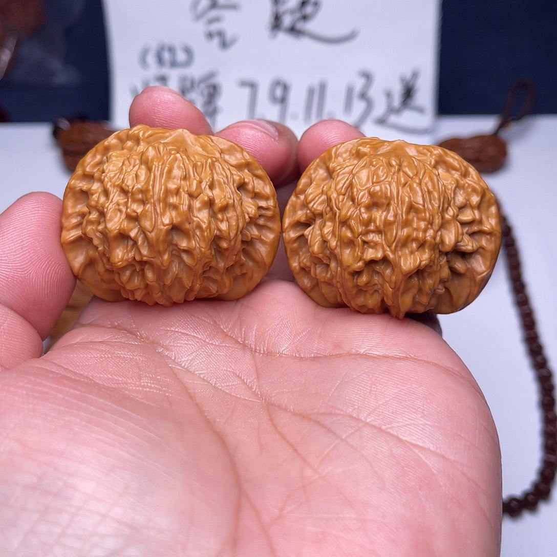 文玩核桃把件42石子磨