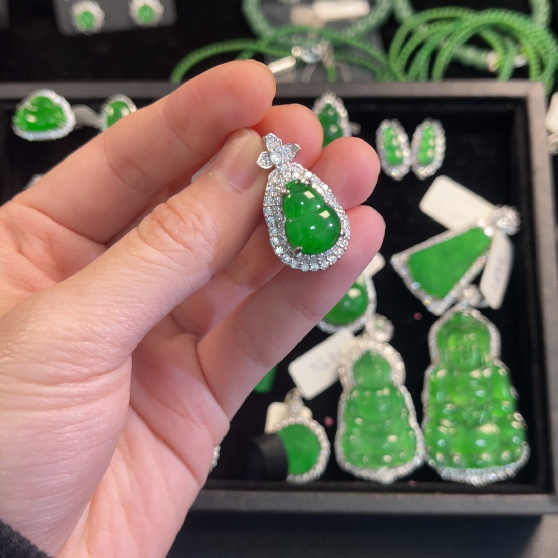 翡翠银S925镶嵌戒指葫芦吊坠