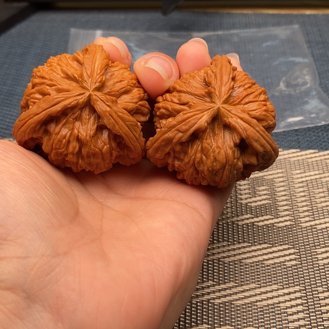 平***淡文玩核桃吊坠三棱