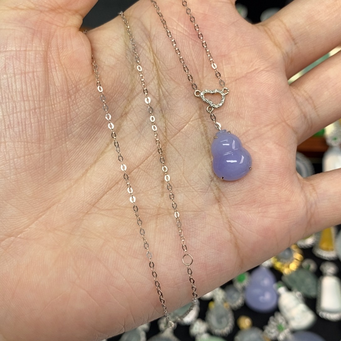 翡翠18K金镶嵌颈饰A货翡翠