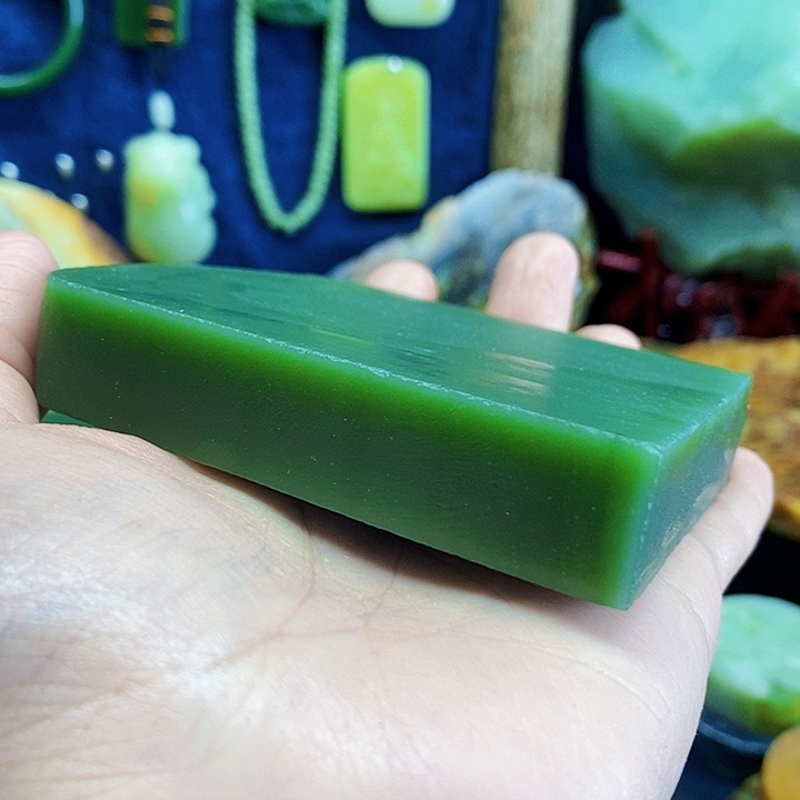 蛇纹石玉未镶嵌岫玉天然A****腾