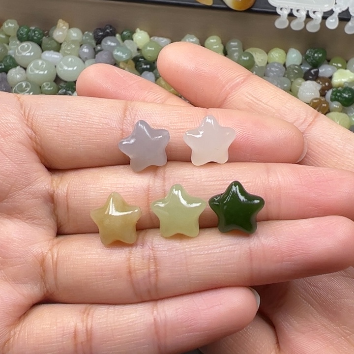 和田玉未镶嵌颈饰98一个多样性发其一