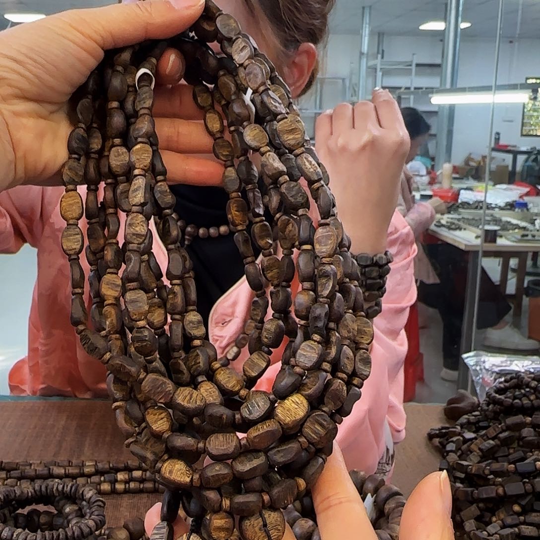 沉香手串多样性发货1条红骨凹身999820