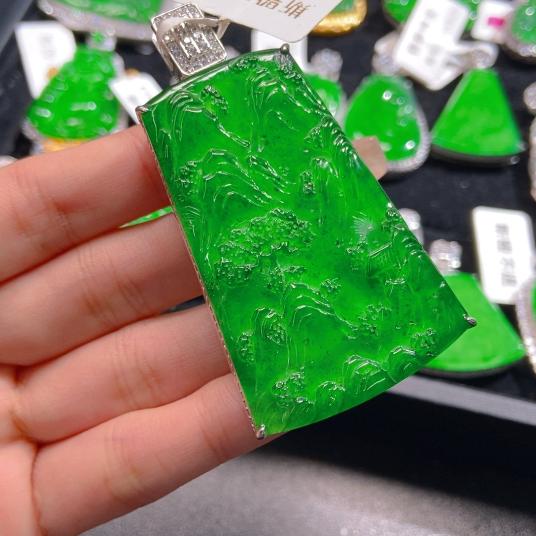 翡翠吊坠(不含链)未镶嵌