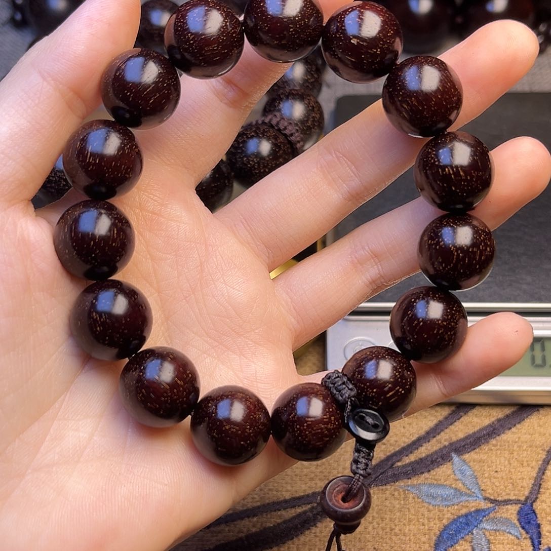 檀香紫檀（小叶紫檀）1.5满星