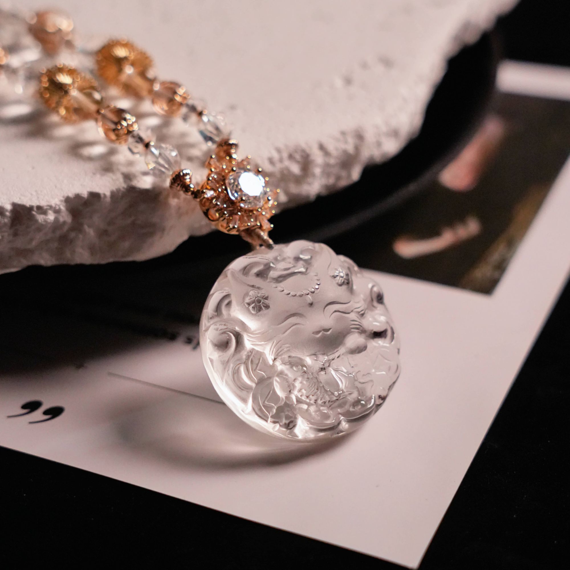 沁玥CinYue -天然白水晶人工雕刻狐狸牌吊坠（含链）