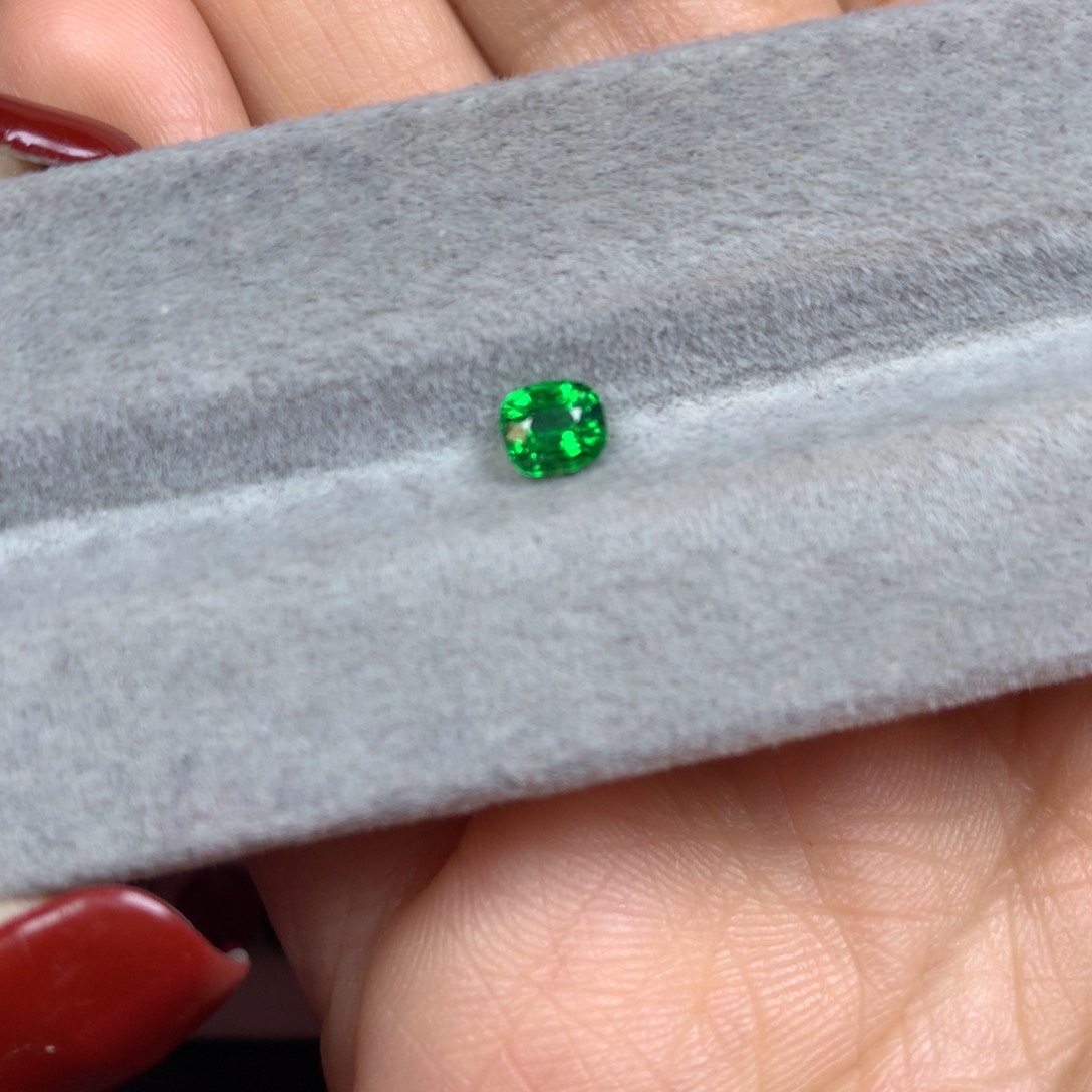 石榴石裸石未镶嵌沙弗莱