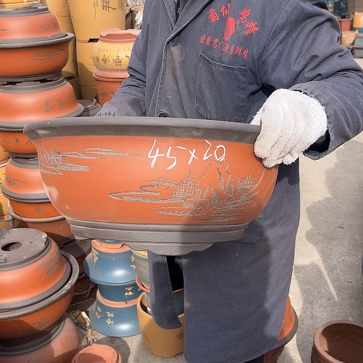 紫砂紫砂花盆和花盆之间