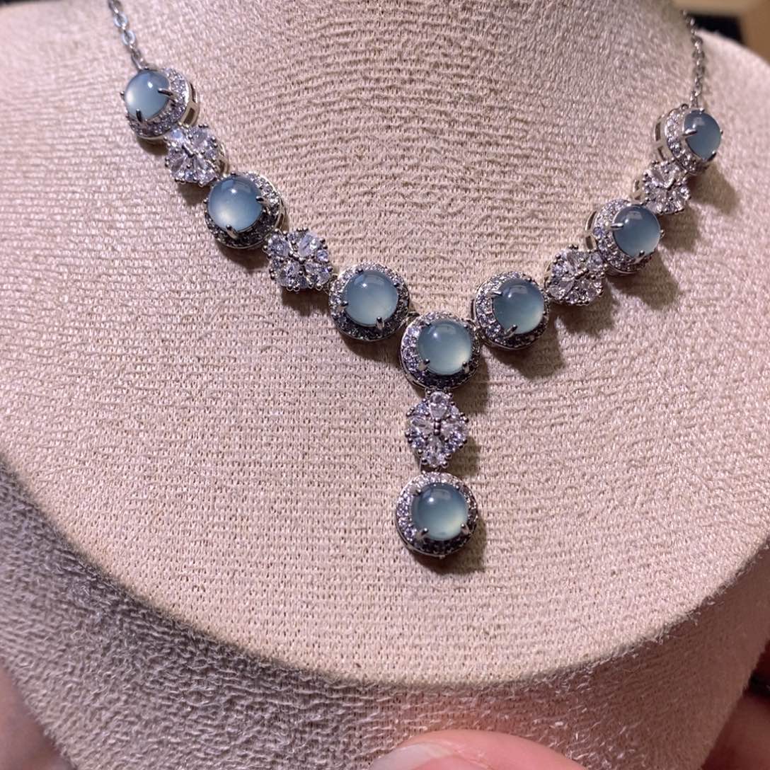 翡翠未镶嵌颈饰天然