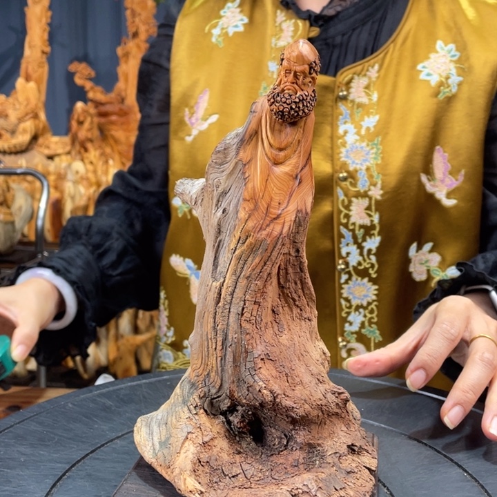 柏木（崖柏）随型摆件