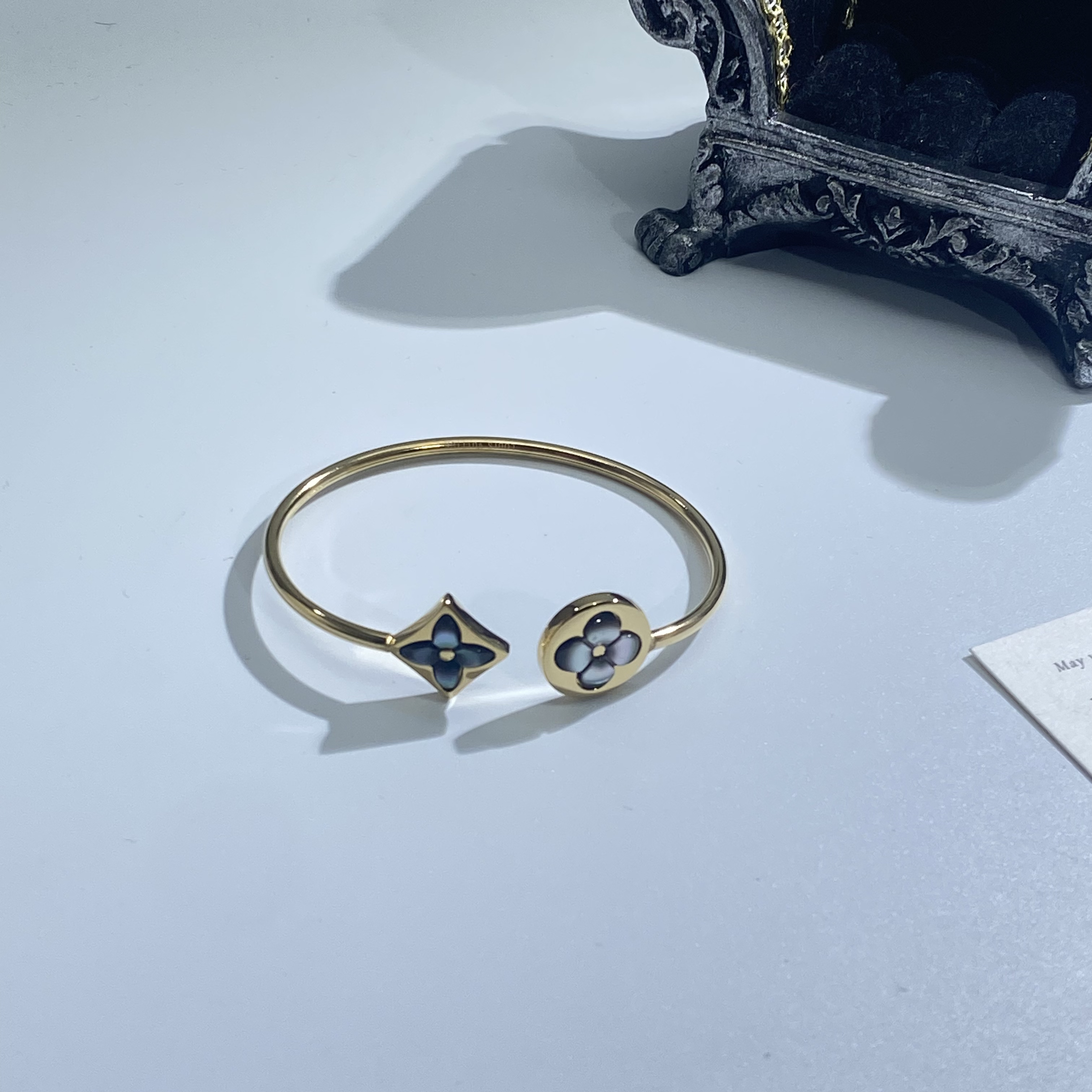 铜合金珐琅手镯 007大淇原创四花形气质时尚个性手镯