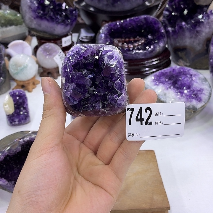 未镶嵌大型摆件（非配饰）水晶