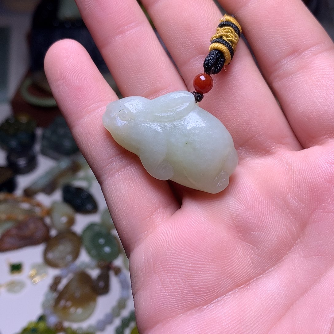 颈饰未镶嵌和田玉