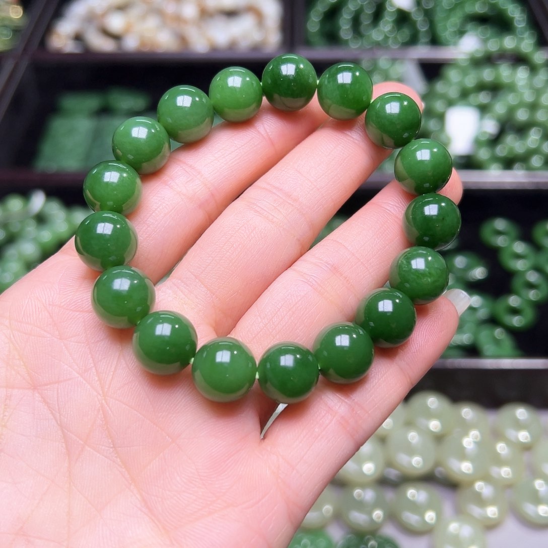 和田玉（碧玉）颈饰未镶嵌手串