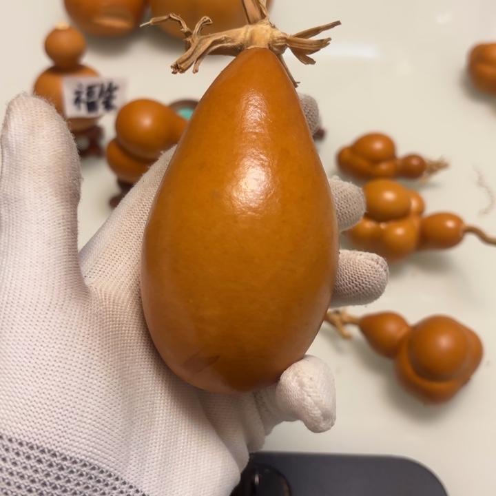 L***C天然手捻老皮的葫芦