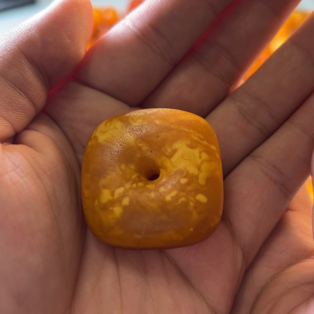 蜜蜡吊坠(不含链)未镶嵌