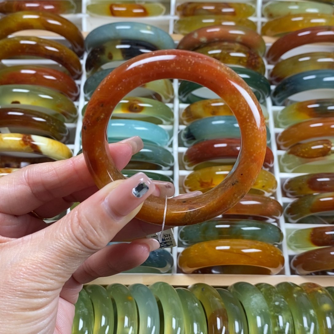 未镶嵌蛇纹石玉手镯53