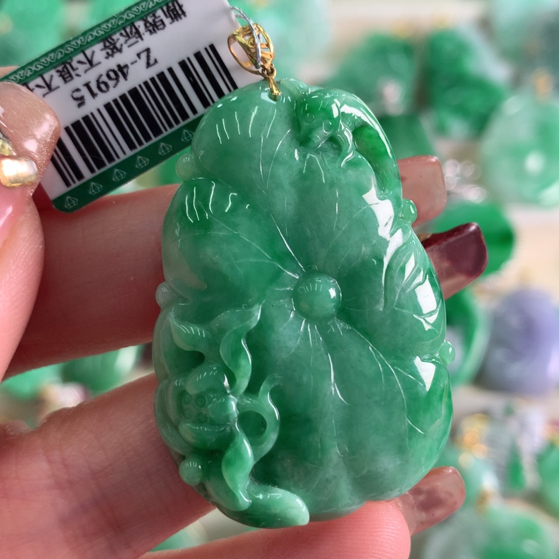 翡翠吊坠(不含链)18K金镶嵌