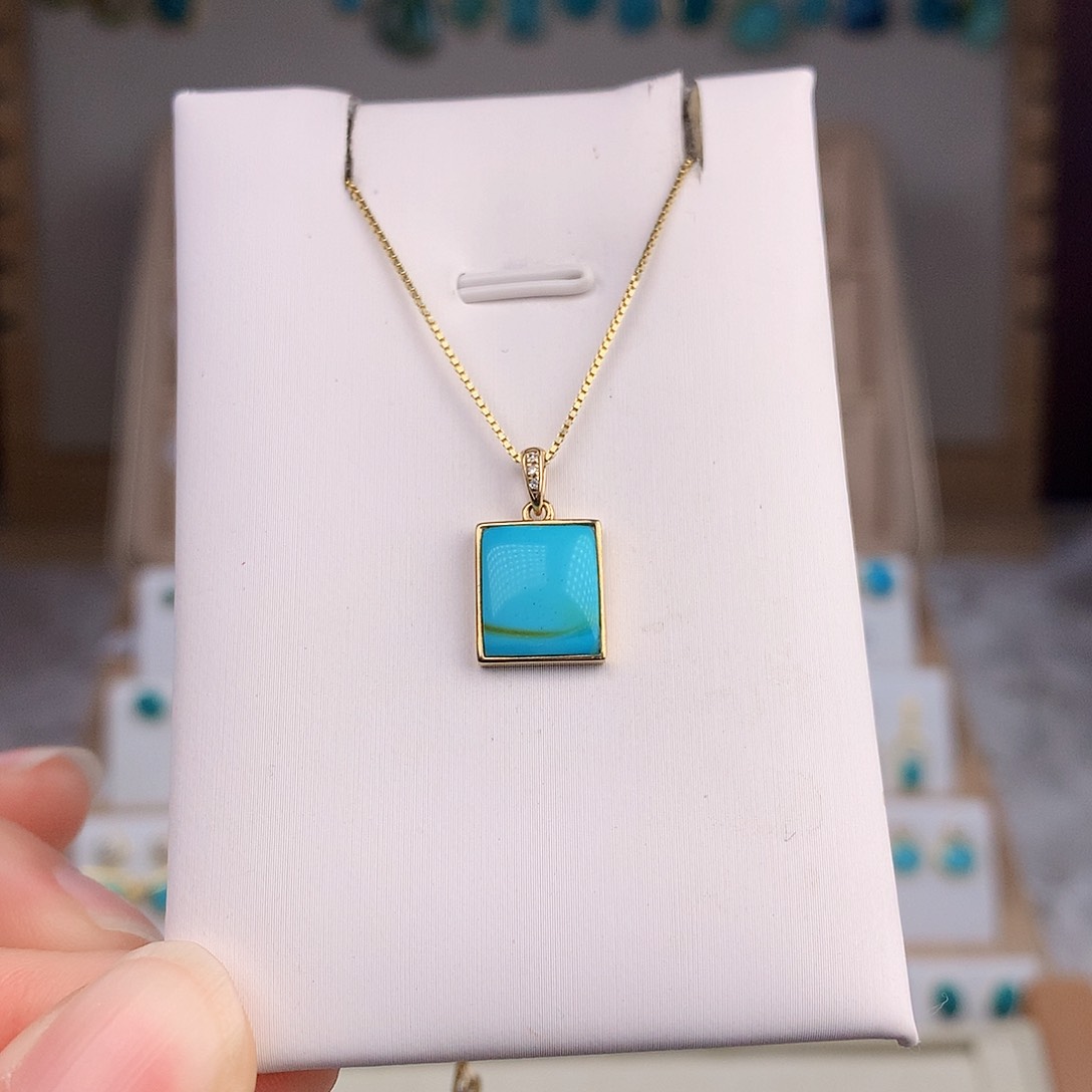 绿松石戒指18K金镶嵌