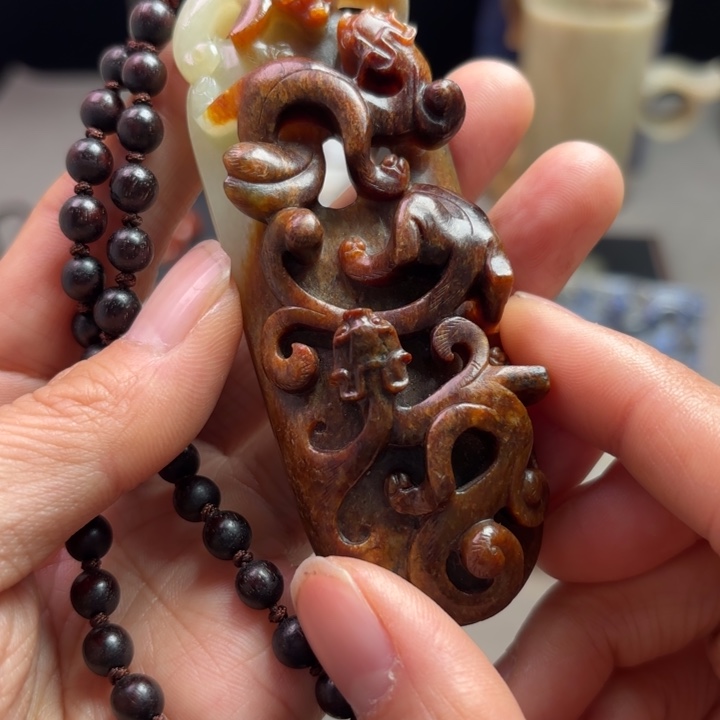 和田玉颈饰未镶嵌凤****制