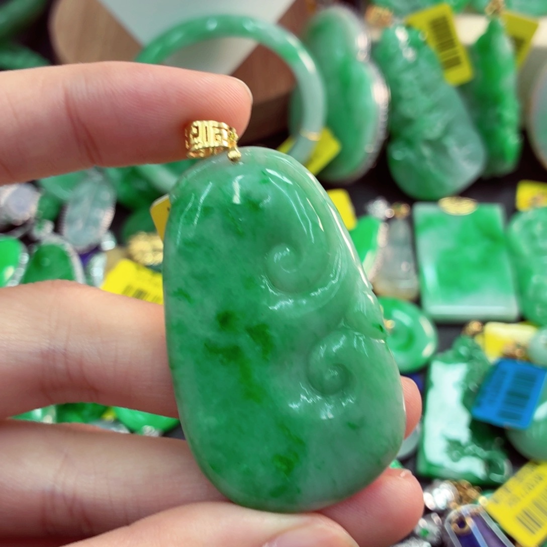 翡翠18K金镶嵌吊坠(不含链)