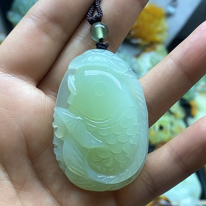 蛇纹石玉挂件未镶嵌