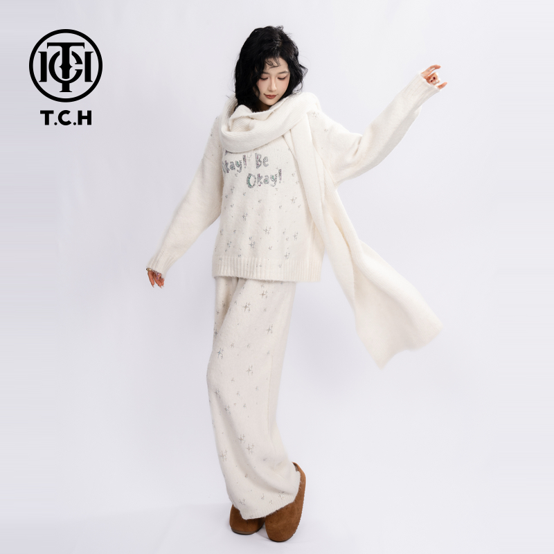 TCH【含绵羊毛】私服秋冬烫钻时尚白色套装女T75D07E1039轻奢tch