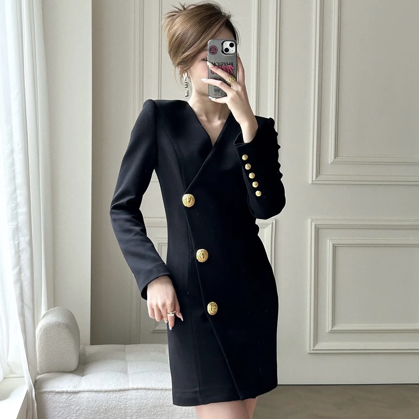 99新 BALMAIN/巴尔曼 D500002/v领金扣连衣裙 /36码