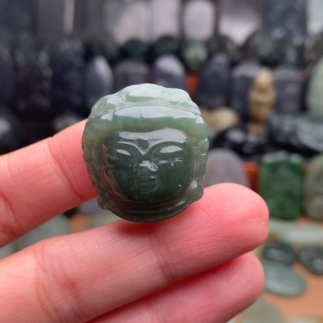 和田玉未镶嵌颈饰挂件15