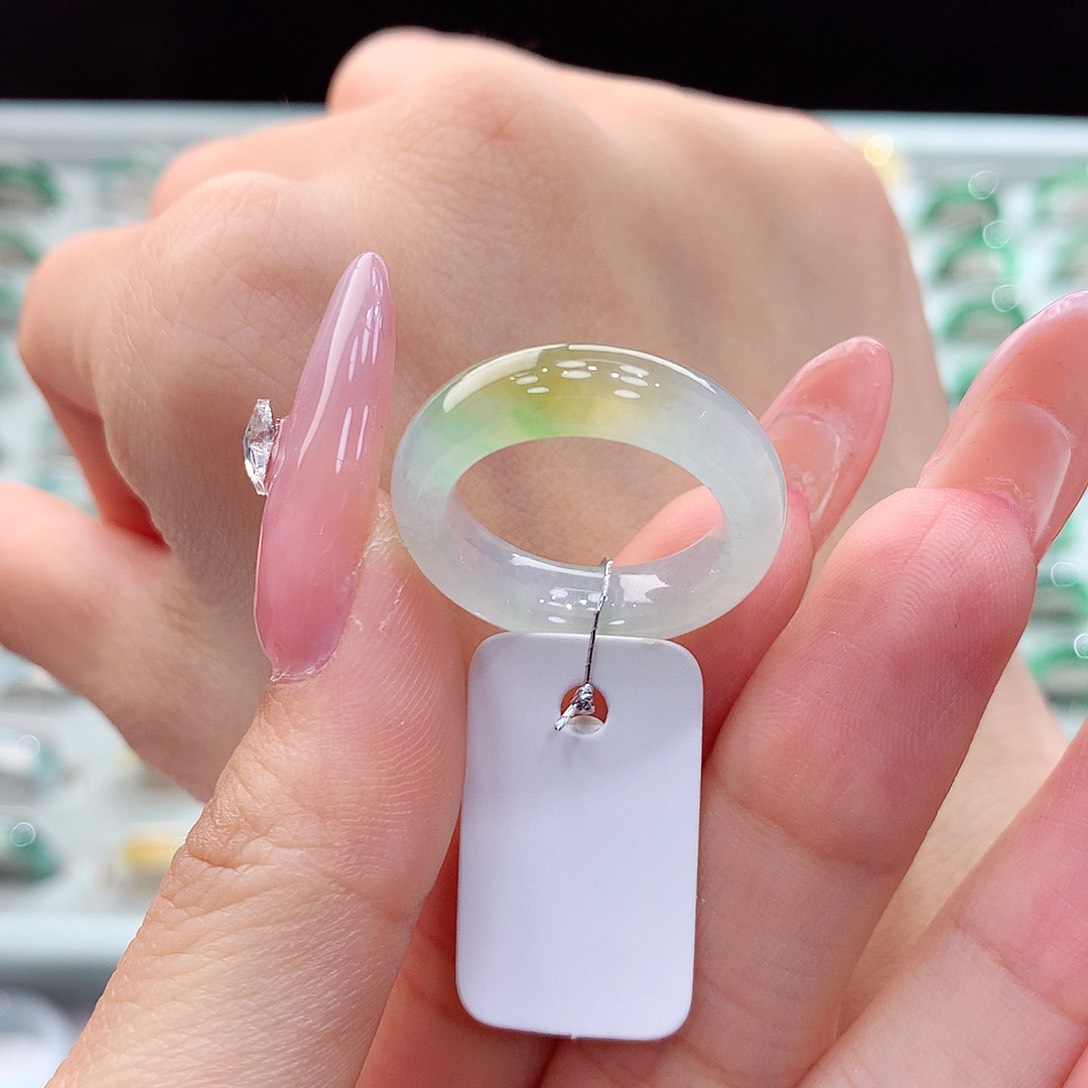 翡翠未镶嵌戒指12号