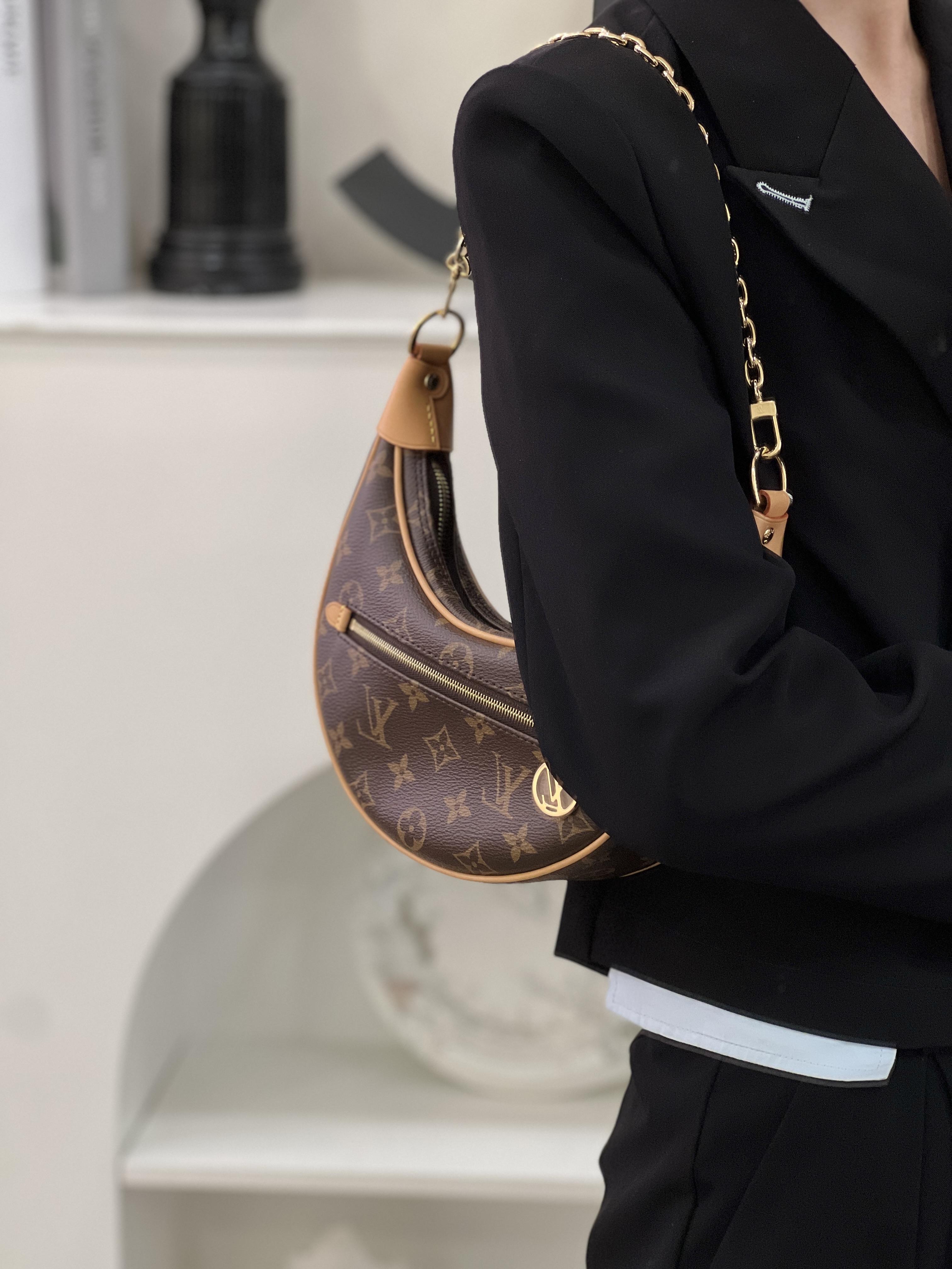 99新 LouisVuitton/路易威登 LV 月牙 老花斜挎包/优品