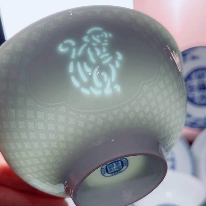 青花玲珑5寸饭碗生肖。猴