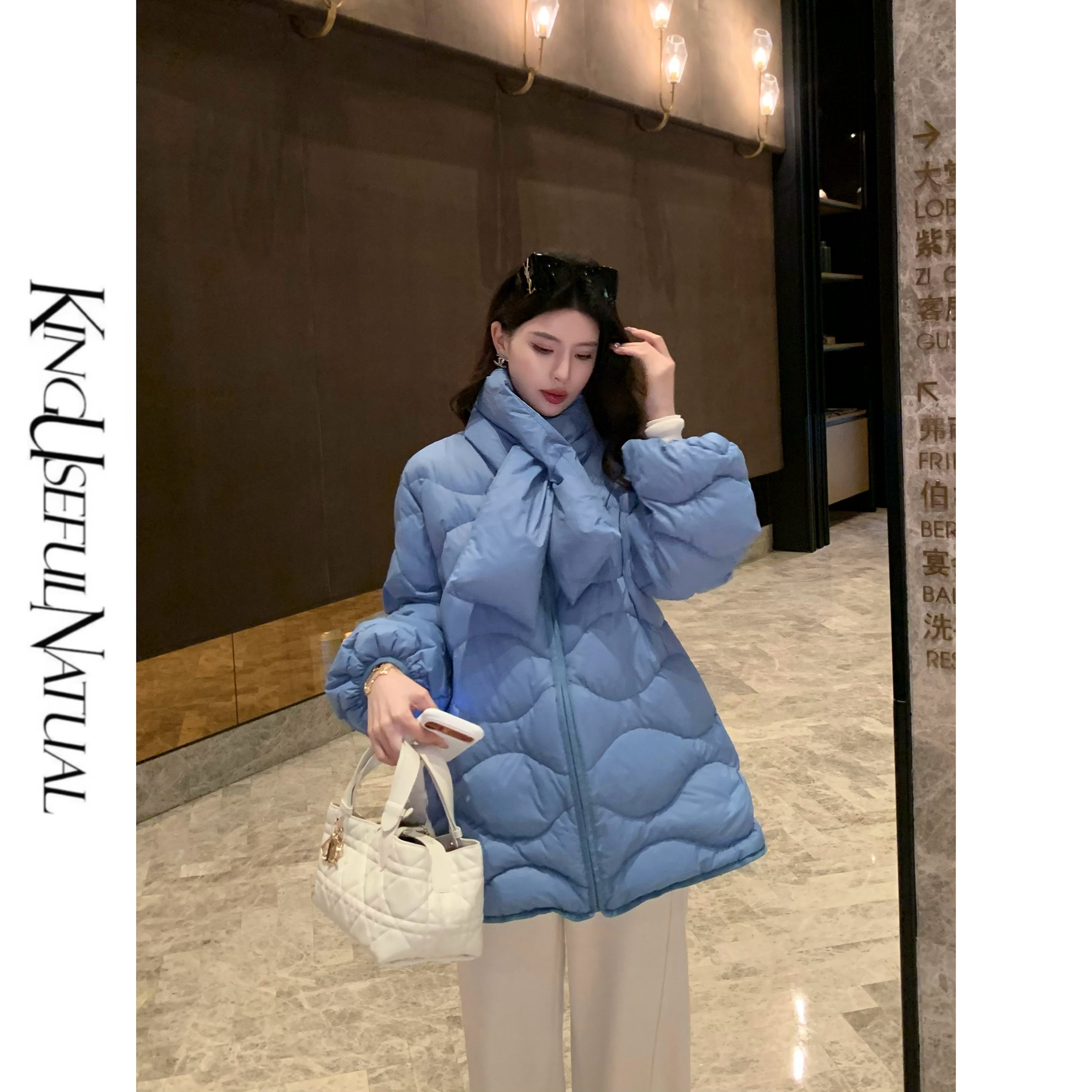 KUN【蓝城叙事】自带围巾 雾面高密90白鸭绒灰蓝宽松A摆加厚羽绒服